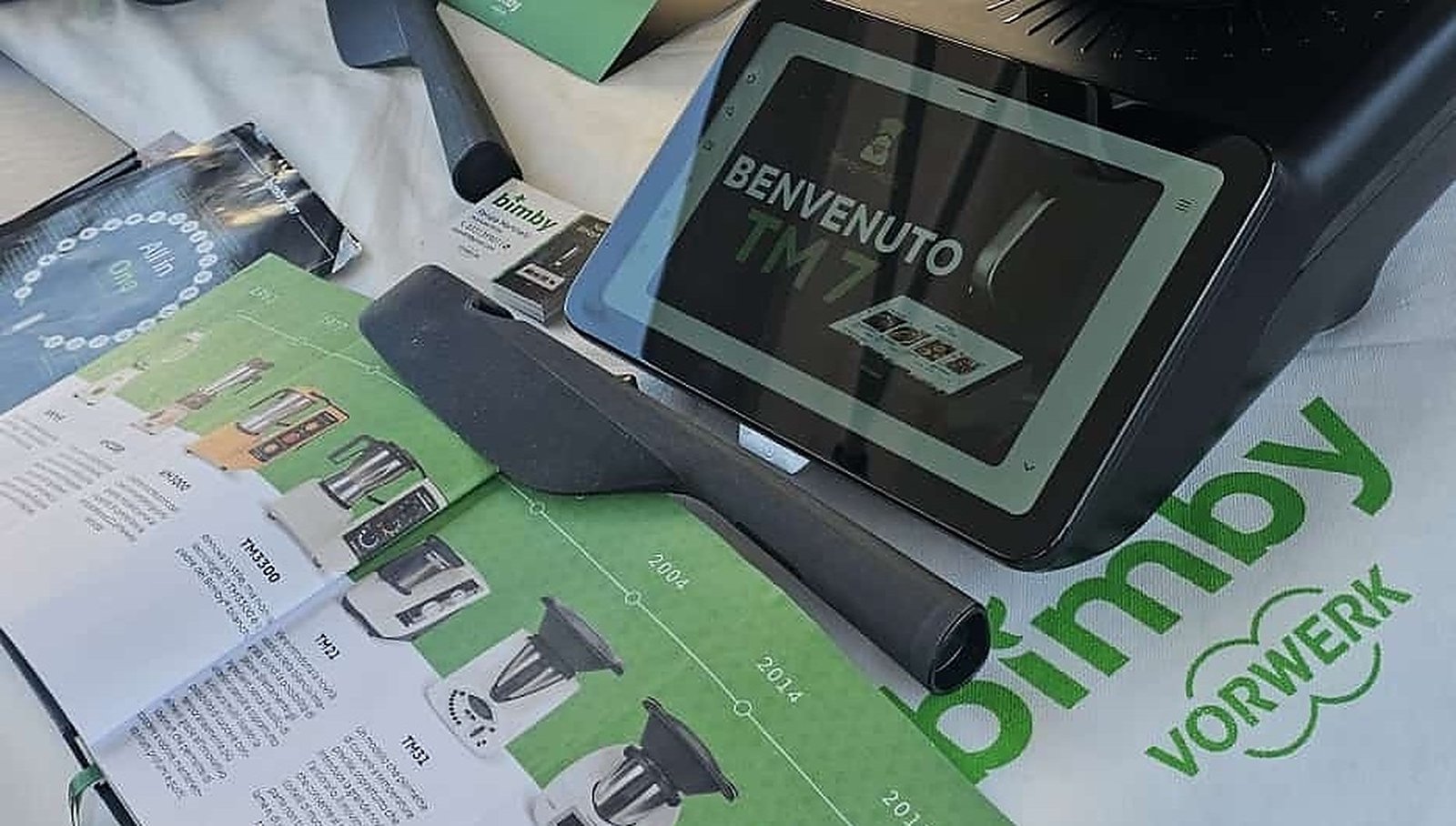 Il banco Bimby di Renata Martinelli con il TM7 acceso, a Roma